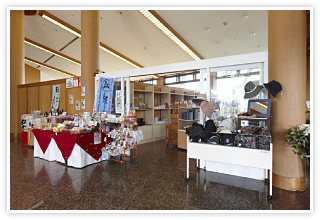 コンビニエンスショップ