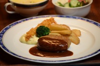 お子様ランチ　イメージ